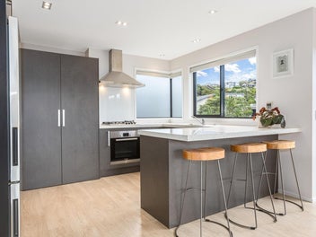Low Maintenance Living in a Top Location!