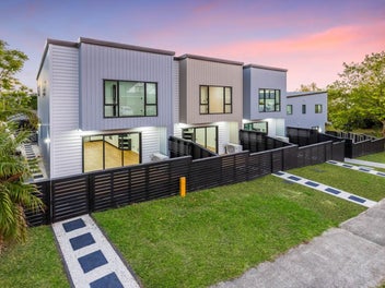 Brand New Homes - Prime Picturesque Location