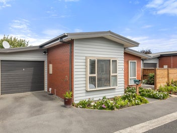 Affordable, Contemporary Over 60's Unit