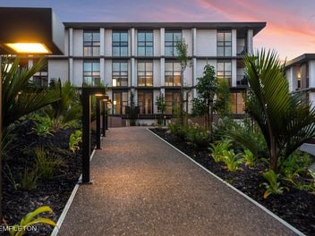 Modern 2-Bed with Designer Touches / Move In Now