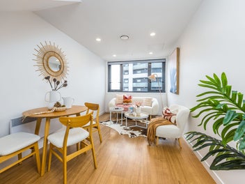 URGENT SALE - RARE FOUND LOFT WITH VIEW