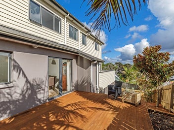 Private Gorgeous Living & Excellent Westlake Zone