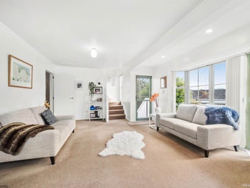 EASY LIVING WITH A TOUCH OF CHARM