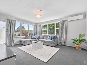 Great Location & Quiet Grove Setting!