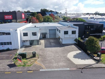 Image 1 of 6