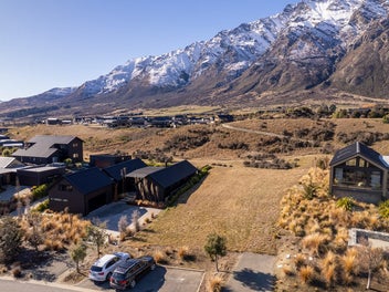 Section on the Reserve - Priced to Sell!