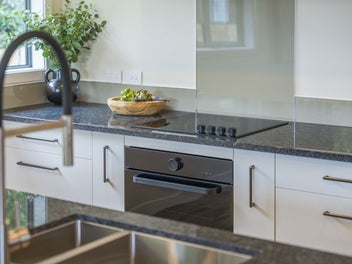Chic Renovation for the Discerning Buyer
