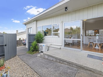 Spacious, Affordable, Convenient & Move-In Ready!