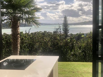 PARUA BAY PEACE and PRIVACY
