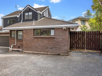 Brick & Cedar Townhouse