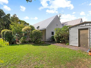 Last Weekend of Viewings - Don't Miss Out !