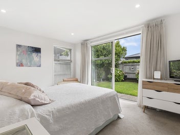 Trendy and Tasteful Thorne Group Treasure