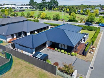 The Perfect Family Home Awaits!