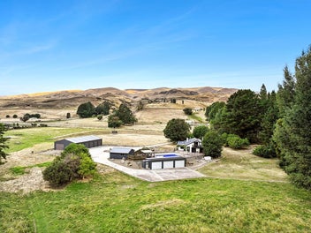 Sheds, Space & Serenity, Tarras