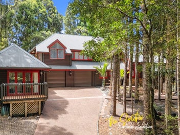 Sprawling Haven in the Heart of Nature