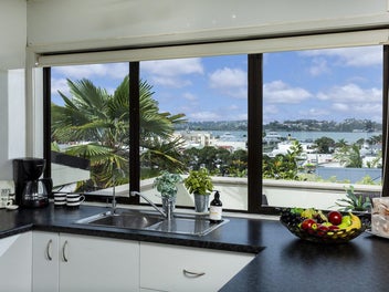 Lifestyle Haven with Harbour Views
