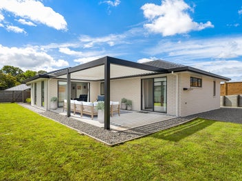 Auction This Saturday On Site at 12:00 PM!!