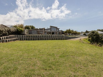 Land. Lifestyle. Opportunity.