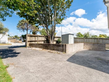 Affordable Home + Location!