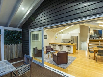 Live the Seatoun Dream