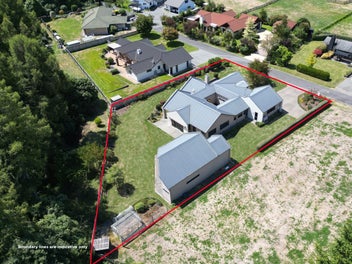 Must-see luxury - owner says sell