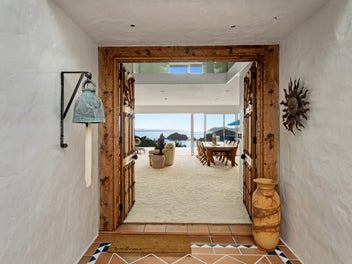 Book the builder - paradise awaits