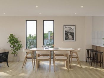 3 Story & 3 Bedrooms + Garage on the City Fringe!