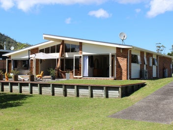 **PRICE SLASHED IN ESTABLISHED MATARANGI**