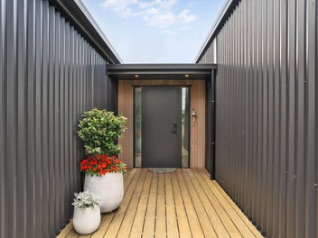 Step Into Home and Garden BEO $1,199,000