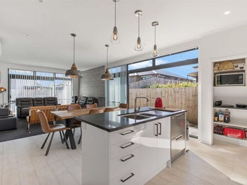 Inviting and Spacious Brick & Tile Home