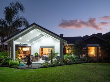 Luxury Living & Income Potential