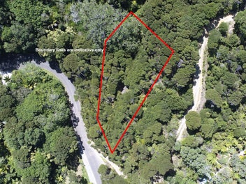 Shoal Bay Bush section