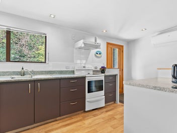 Fabulous Family Living!!