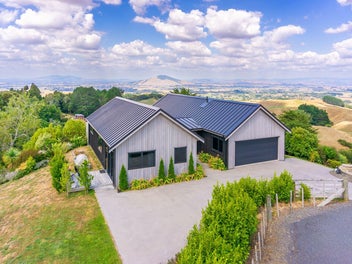 Elevated Elegance with Breathtaking Views!