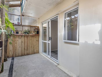 INVESTMENT OPPORTUNITY OR CITY PAD