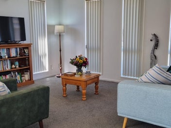 Image 1 of 8