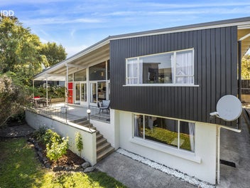 Retro Charm Meets Modern Comfort