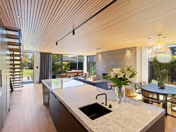Simply Exquisite - Merivale