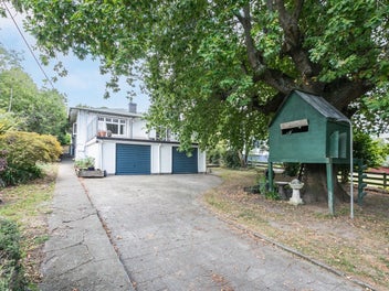 Instructions Are Clear, Must Be Sold