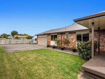 Private Home with Reserve Views