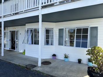 Price Reduced - All Welcome - No Body Corp Fees!