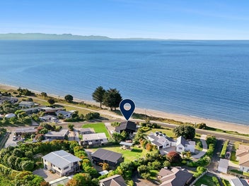 Perfect beachside Pohara home!