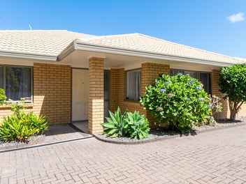 Overseas Bound Vendor Says Sell