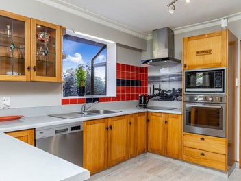 Price drastically reduced! Vendors want action now