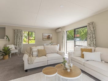 Sun, space & coastal charm in Raumati South