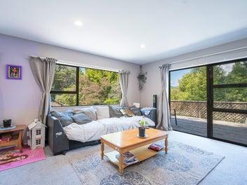 Peaceful Entertainer With Views