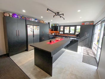 MODERN IN MATAURA