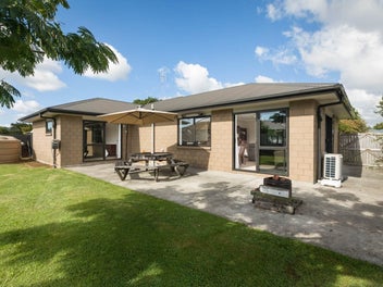 First Home Buyers - Near New and Affordable!