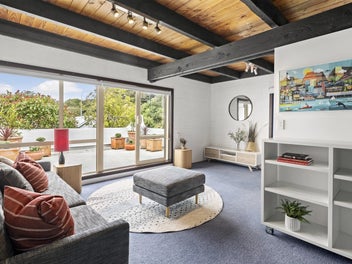 Iconic 1970's Apartment by Roger Walker