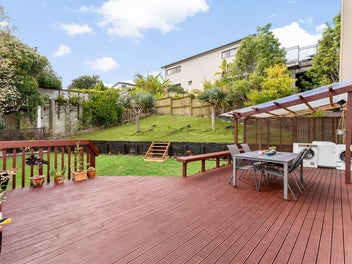 Full Site, Four Bedrooms Plus More!